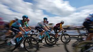 Die Tour de France war auf der 14. Etappe in den Vogesen unterwegs. Die Tour de France war auf der 14. Etappe in den Vogesen unterwegs.