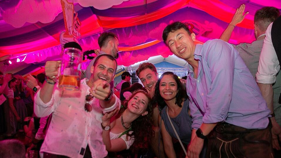 Die Partybilder vom Freitag, 12. August 2022, aus dem Festzelt Reisinger.