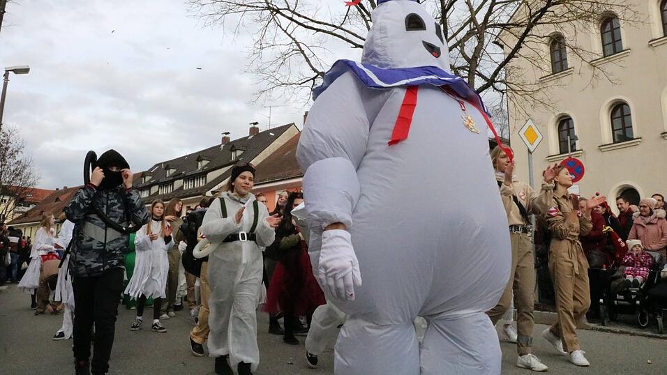 Die schönsten Bilder von den Faschingsumzügen in Bogen aus den vergangenen Jahren Die schönsten Bilder von den Faschingsumzügen in Bogen aus den vergangenen Jahren