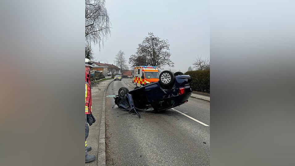 Das Auto drehte sich um 180 Grad.