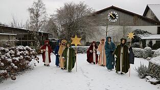 Die Unsbacher Sternsinger unterwegs.