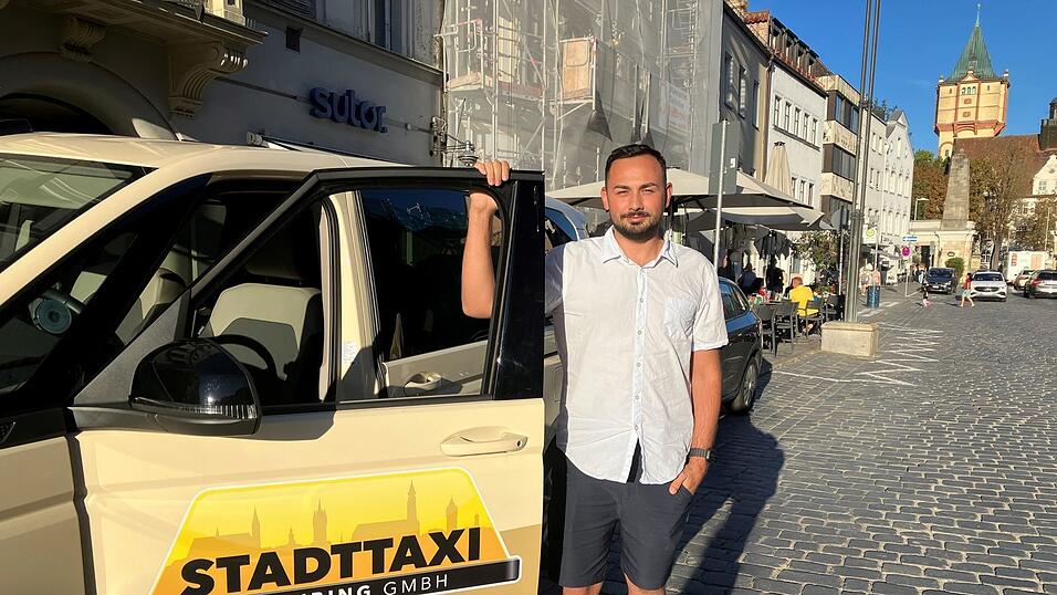 Während einer Nachtschicht im Taxi konnte Burak Furtner mit Zivilcourage ein Verbrechen verhindern. Während einer Nachtschicht im Taxi konnte Burak Furtner mit Zivilcourage ein Verbrechen verhindern.