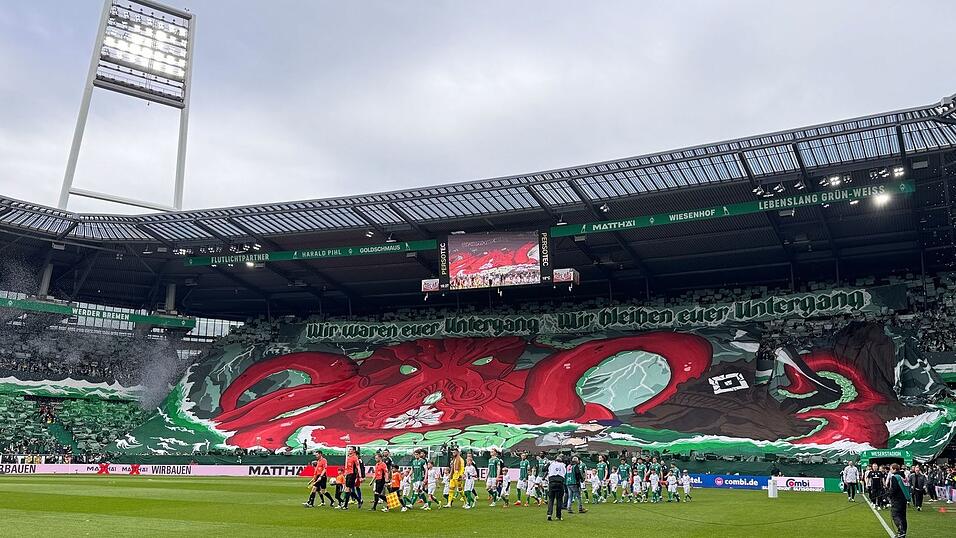 Die Choreografie der Werder-Fans vor dem Nordderby gegen den Hamburger SV.