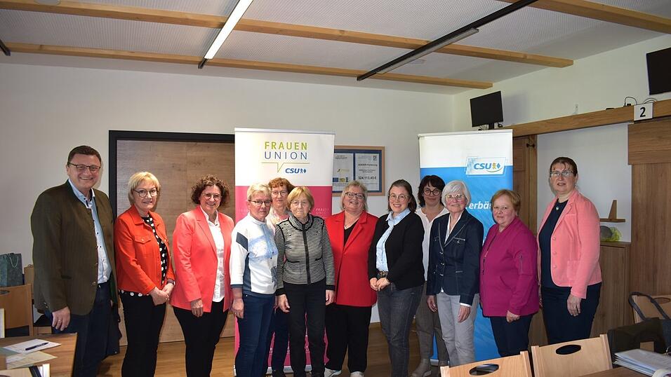 Die Vorstandschaft der Frauen Union Die Vorstandschaft der Frauen Union