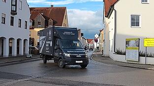 Erst nach Pfingsten wird in der Oberen Hauptstraße gebaut. Der Start des dritten Bauabschnitts zur Neugestaltung der Ortsmagistrale wurde noch einmal um eine Woche verschoben. Erst nach Pfingsten wird in der Oberen Hauptstraße gebaut. Der Start des dritten Bauabschnitts zur Neugestaltung der Ortsmagistrale wurde noch einmal um eine Woche verschoben.