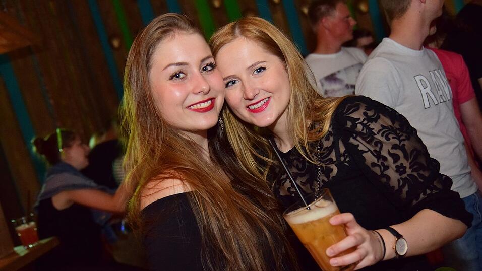 'Hoch die Hände, Wochenende' - so 'Wuid' wurde gefeiert in Straubing. 'Hoch die Hände, Wochenende' - so 'Wuid' wurde gefeiert in Straubing.