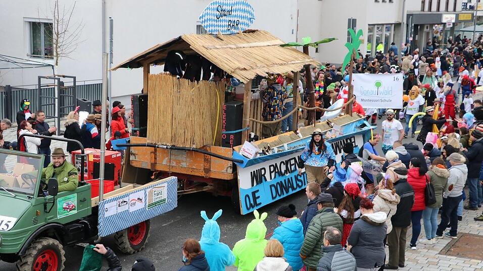 Die schönsten Bilder von den Faschingsumzügen in Bogen aus den vergangenen Jahren Die schönsten Bilder von den Faschingsumzügen in Bogen aus den vergangenen Jahren