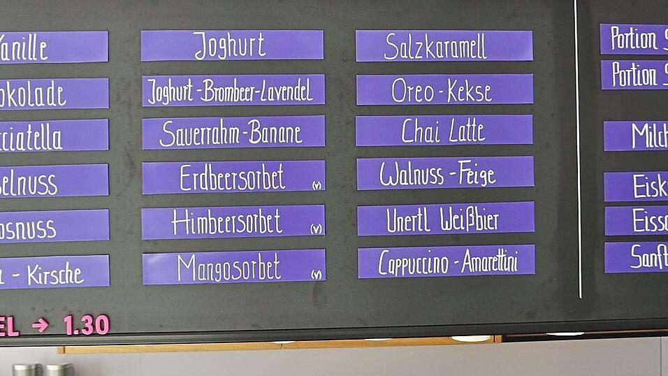 18 verschiedene Eissorten werden im 'fr&auml;ulein brombeer' angeboten.