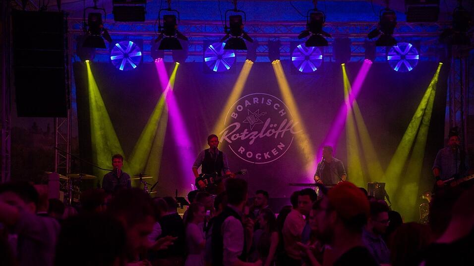 Die Partybilder vom Sonntag, 14. August 2022, aus dem Festzelt Reisinger.