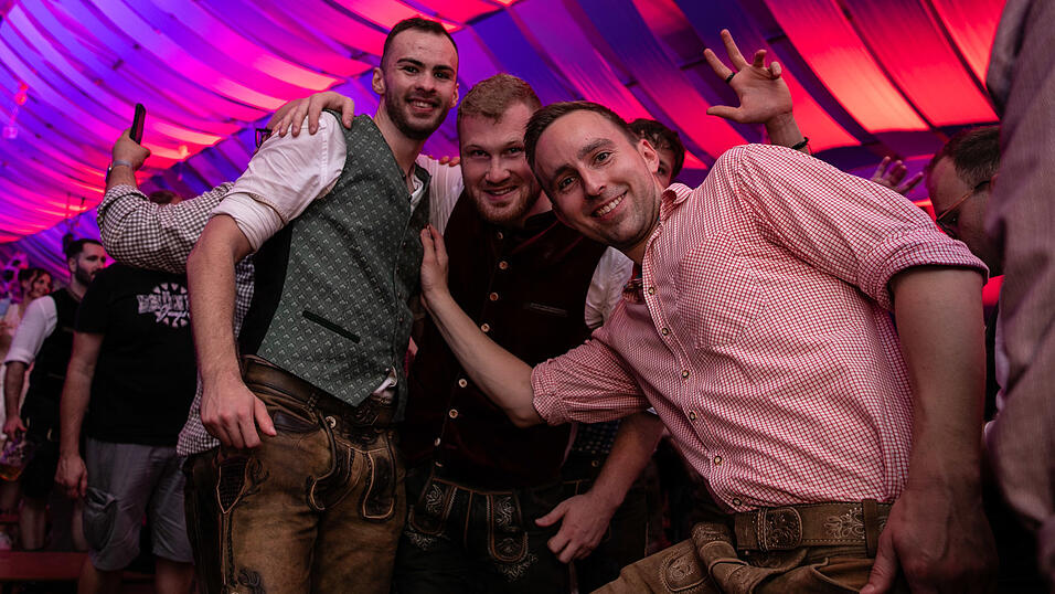 Die Partybilder vom Donnerstag, 14. August, aus dem Festzelt Wenisch. Die Partybilder vom Donnerstag, 14. August, aus dem Festzelt Wenisch.