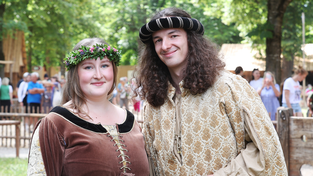 Lili Gruber und Justin Stiebel erfüllen sich als Edeldame und Tanzjunker bei der Landshuter Hochzeit einen Traum.