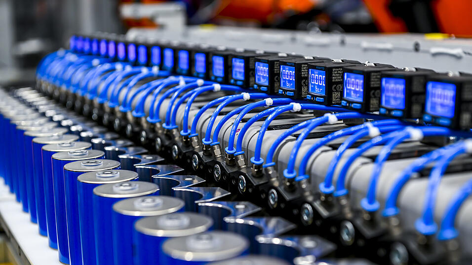 Die Hochvoltbatterien sind das Kernstück der Neuen Klasse. Die Hochvoltbatterien sind das Kernstück der Neuen Klasse.