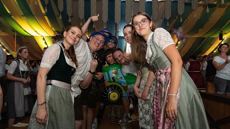 Die Partybilder vom Samstag, 19. August 2023, aus dem Festzelt Wenisch. Die Partybilder vom Samstag, 19. August 2023, aus dem Festzelt Wenisch.