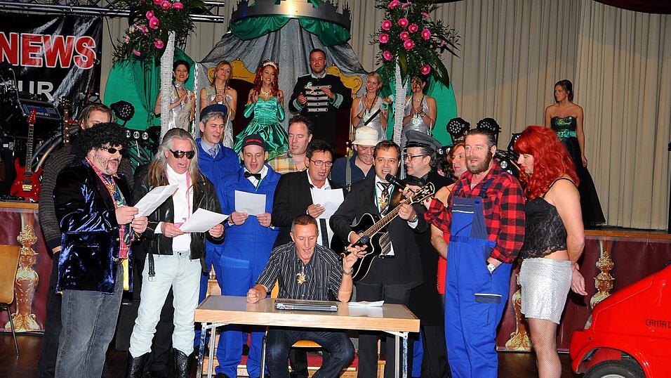 Impressionen vom Intrhonisationsball 2015 der Narrhalla Moosburg. (Foto: Ren&eacute; Spanier)