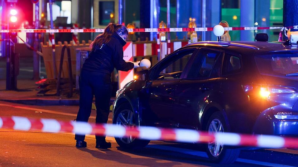 Schussgeräusche waren zu hören.