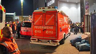 Der Zugverkehr in Stuttgarter ruht vorsichtshalber, der Bahnhof ist abgesperrt.