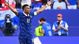 Am Ende der lachende Gewinner: Kylian Mbappé. Am Ende der lachende Gewinner: Kylian Mbappé.