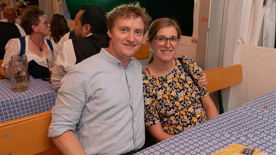 Die Partybilder vom Montag, 21. August 2023, aus dem Festzelt Greindl. Die Partybilder vom Montag, 21. August 2023, aus dem Festzelt Greindl.