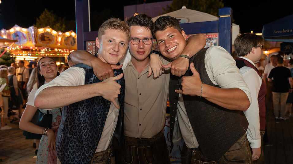 Die Partybilder vom Montag, 21. August 2023, aus dem Festzelt Reisinger. Die Partybilder vom Montag, 21. August 2023, aus dem Festzelt Reisinger.