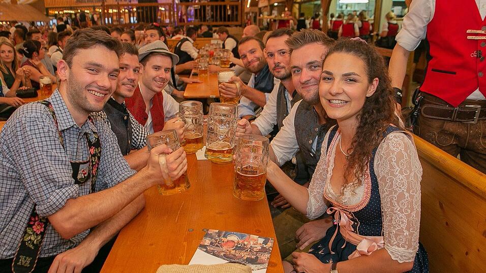 Die Partybilder von Donnerstag, 18. August 2022, aus dem Festzelt Nothaft.