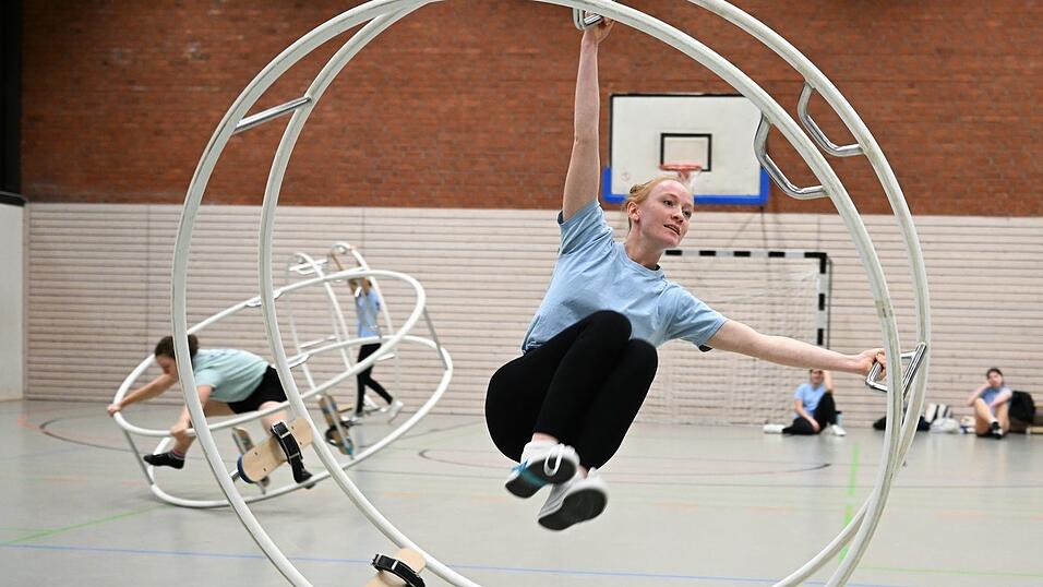 Rhönradturnerinnen wie Klara Kiefer schätzen die Eleganz und Vielfältigkeit ihres Sportgeräts.