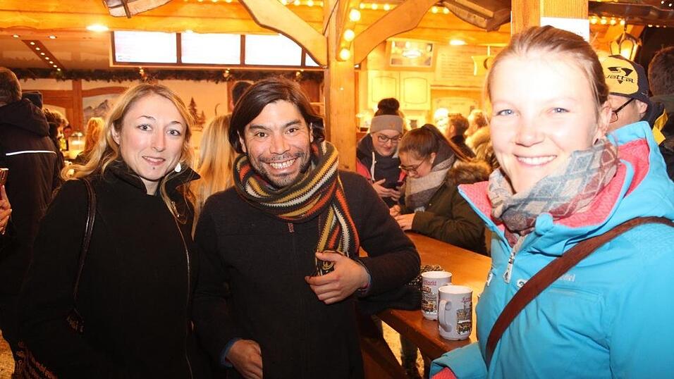 Es weihnachtet in Landshut. Am Donnerstag ist der Christkindlmarkt feierlich er&ouml;ffnet worden.
