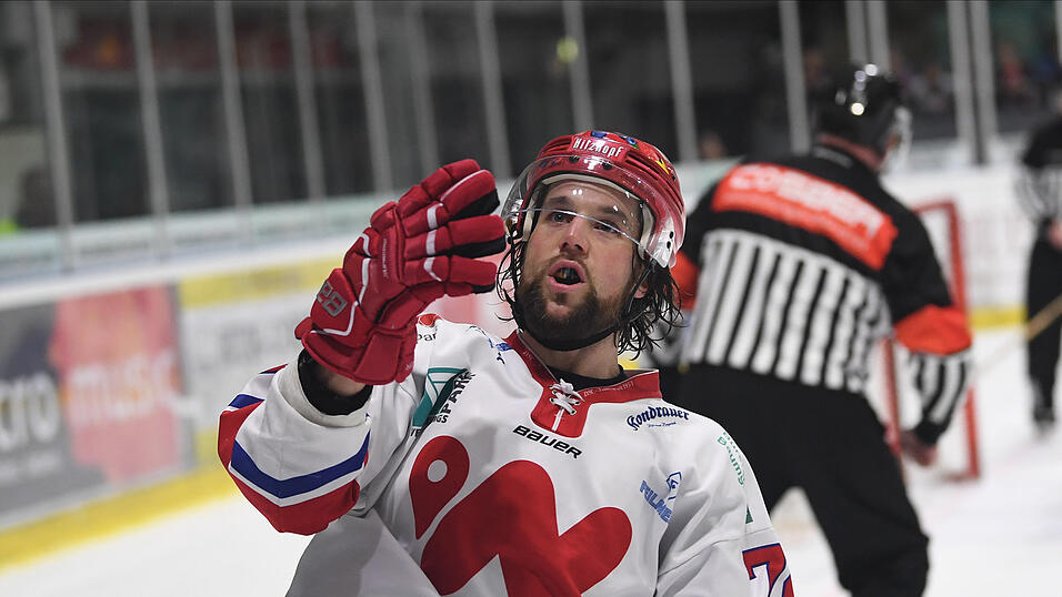 Der Deggendorfer SC hat das ostbayerische Derby bei den Eisbären Regensburg gewonnen. Der Deggendorfer SC hat das ostbayerische Derby bei den Eisbären Regensburg gewonnen.