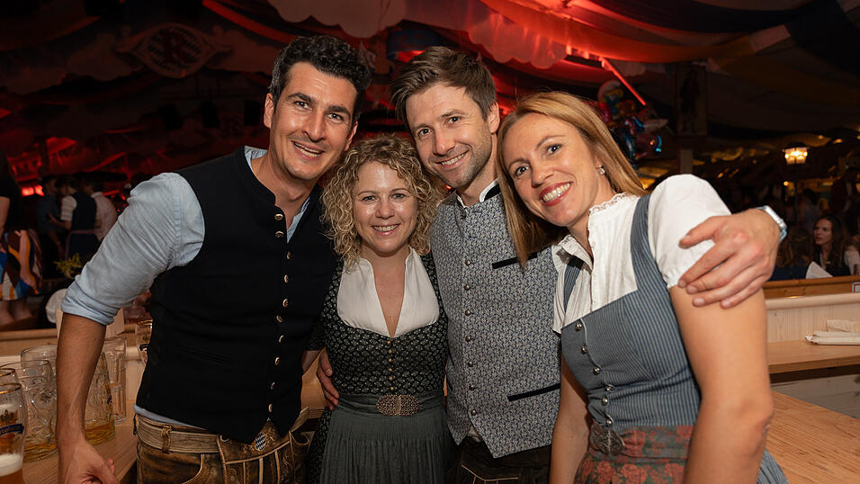 Die Partybilder vom Freitag, 11. August 2023, aus dem Festzelt Reisinger. Die Partybilder vom Freitag, 11. August 2023, aus dem Festzelt Reisinger.