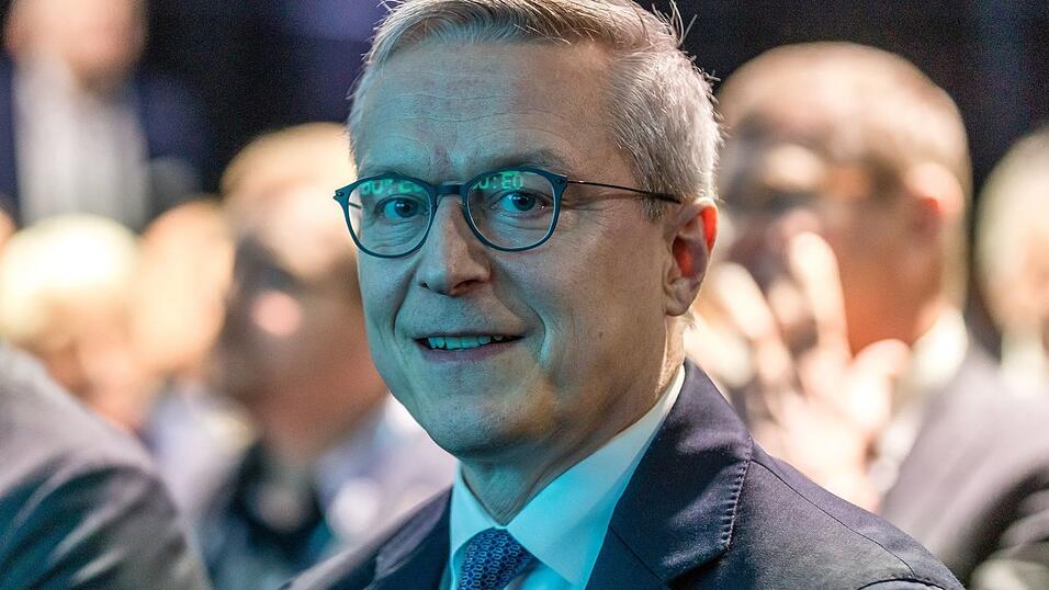 Minister Karsten Wildberger (CDU) erhofft sich starke Impulse vom Digitalgipfel in Berlin.