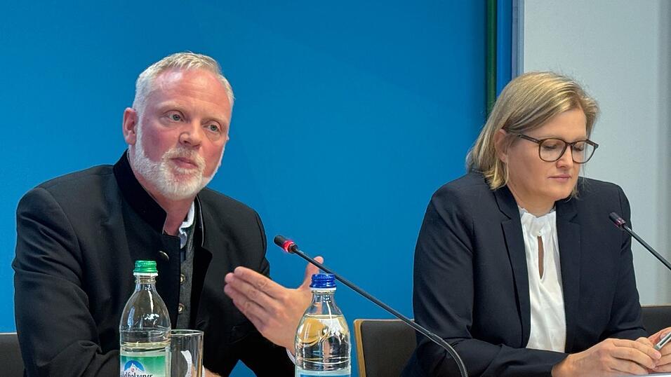 Die AfD will auch im Freistaat regieren - und nicht erst irgendwann. Die AfD will auch im Freistaat regieren - und nicht erst irgendwann.