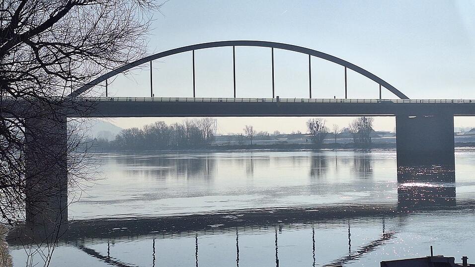 W&auml;hrend es vielerorts in die Stichwahl ging, waren die Wahlergebnisse im Kreis Deggendorf relativ klar.&nbsp;