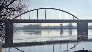 W&auml;hrend es vielerorts in die Stichwahl ging, waren die Wahlergebnisse im Kreis Deggendorf relativ klar.&nbsp;