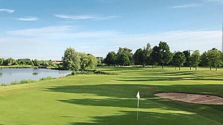 Die Golfplätze in Kirchroth und Aiterhofen sind nur noch dieses Wochenende verwaist.