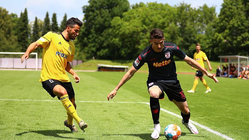 Der SSV Jahn Regensburg hat am Samstagnachmittag 4:0 gegen die SpVgg Bayreuth gewonnen.