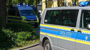 Die Polizei hat einen der Tatverdächtigen, die im Februar in Unterschleißheim an einem Raubüberfall beteiligt waren, festgenommen, der nun am 2. Mai in Erding ein Juweliergeschäft überfallen hat.