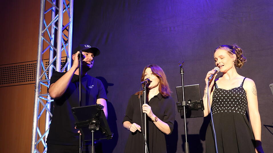 Die Sänger zeigten ihr Können. Die Sänger zeigten ihr Können.