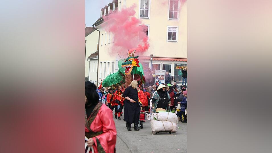 Beim Bogener Faschingsumzug war einiges geboten.