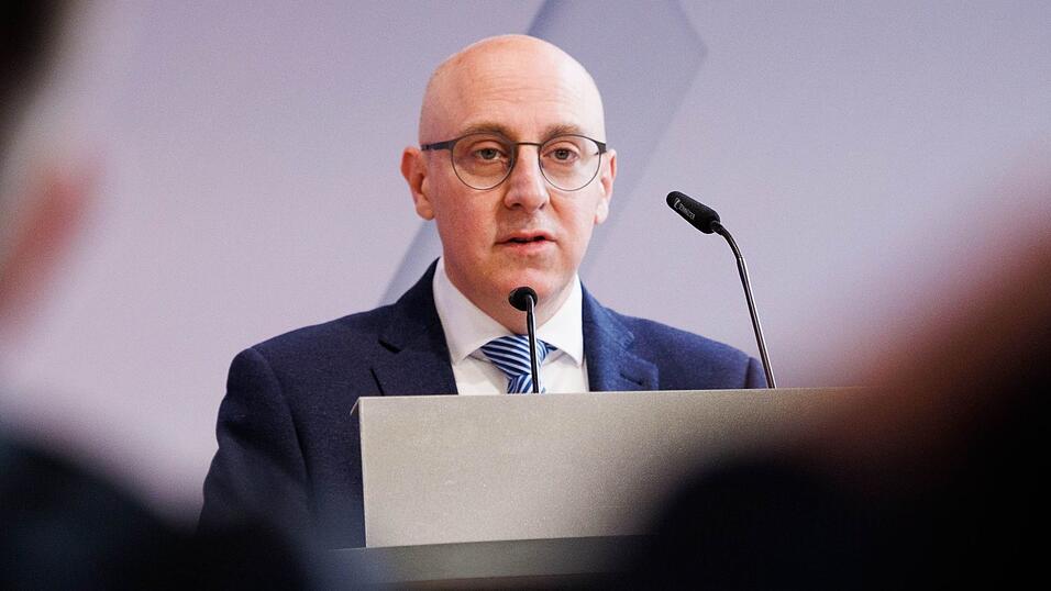 BfV-Präsident Sinan Selen hofft auf die Nachrichtendienst-Reform. BfV-Präsident Sinan Selen hofft auf die Nachrichtendienst-Reform.