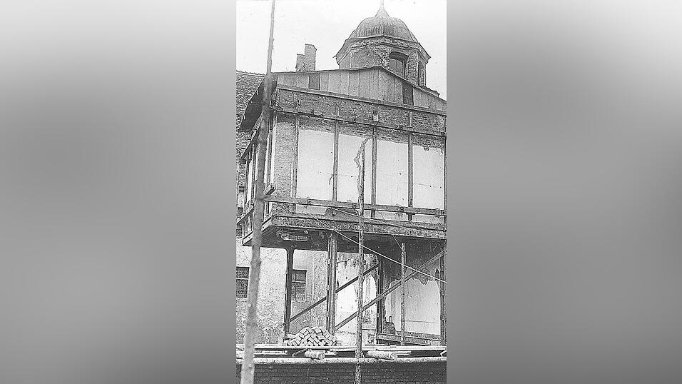 Unterfangung der Kapelle beim Neubau des Verlagsgebäudes, 1926 Unterfangung der Kapelle beim Neubau des Verlagsgebäudes, 1926