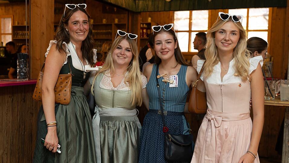 Die Partybilder vom Sonntag, 9. August, aus dem Festzelt Weckmann. Die Partybilder vom Sonntag, 9. August, aus dem Festzelt Weckmann.