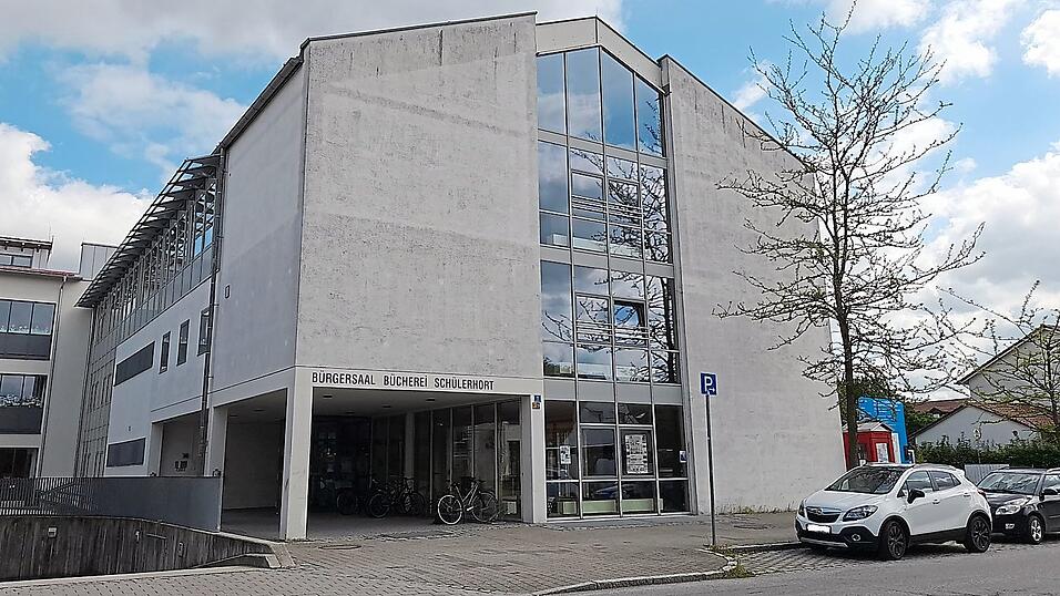 Nach der Sanierung ist vor der Sanierung: Als nächstes steht das Mehrfunktionengebäude auf dem Plan. Nach der Sanierung ist vor der Sanierung: Als nächstes steht das Mehrfunktionengebäude auf dem Plan.