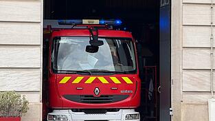 Bei einer Party ist in Paris der Boden einer Wohnung eingebrochen und 20 Menschen sind verletzt worden. (Symbolfoto).