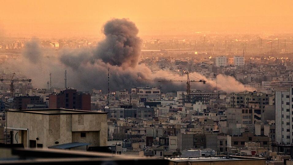 Israel und die USA greifen seit mehr als einer Woche Ziele im Iran an. (Archivbild)