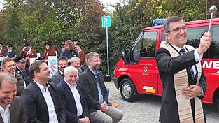 Stadtpfarrer August Lindmeier segnete den neuen Anbau.