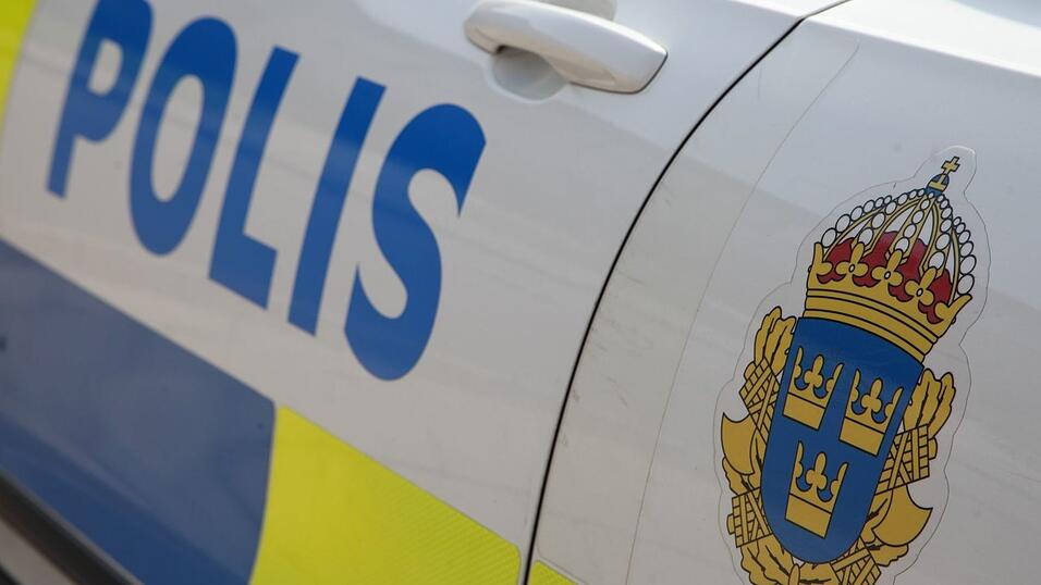 An einer schwedischen Schule wurden mehrere Menschen mit einem Schwert verletzt. Die Polizei ist vor Ort. (Symbolbild) An einer schwedischen Schule wurden mehrere Menschen mit einem Schwert verletzt. Die Polizei ist vor Ort. (Symbolbild)