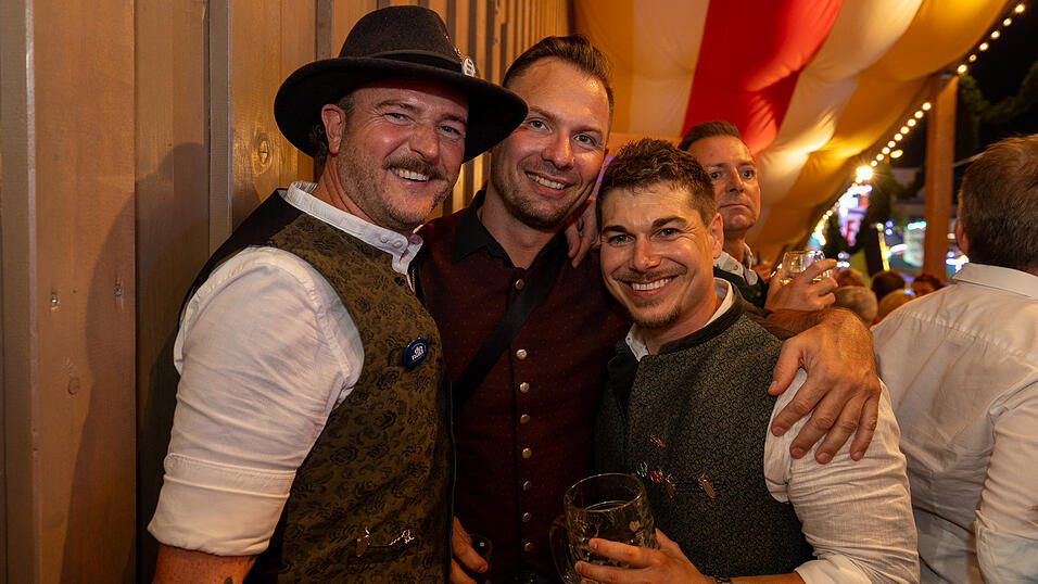 Die Partybilder vom Freitag, 9. August 2024, aus dem Festzelt Kr&ouml;nner.