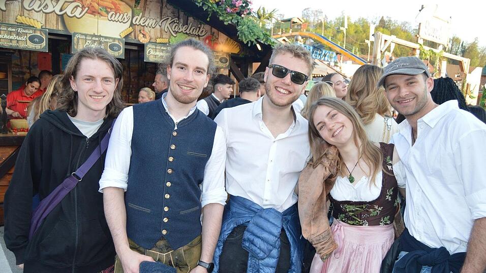 Viele Landshuter feierten am Freitag auf der Dult.&nbsp;