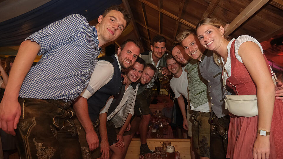 Die Partybilder vom Dienstag, 15. August 2023, aus dem Festzelt Reisinger. Die Partybilder vom Dienstag, 15. August 2023, aus dem Festzelt Reisinger.