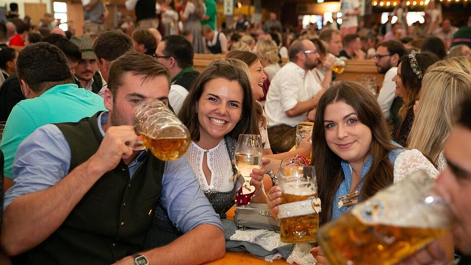 Die Partybilder vom Freitag, 12. August 2022, aus dem Festzelt Weckmann.