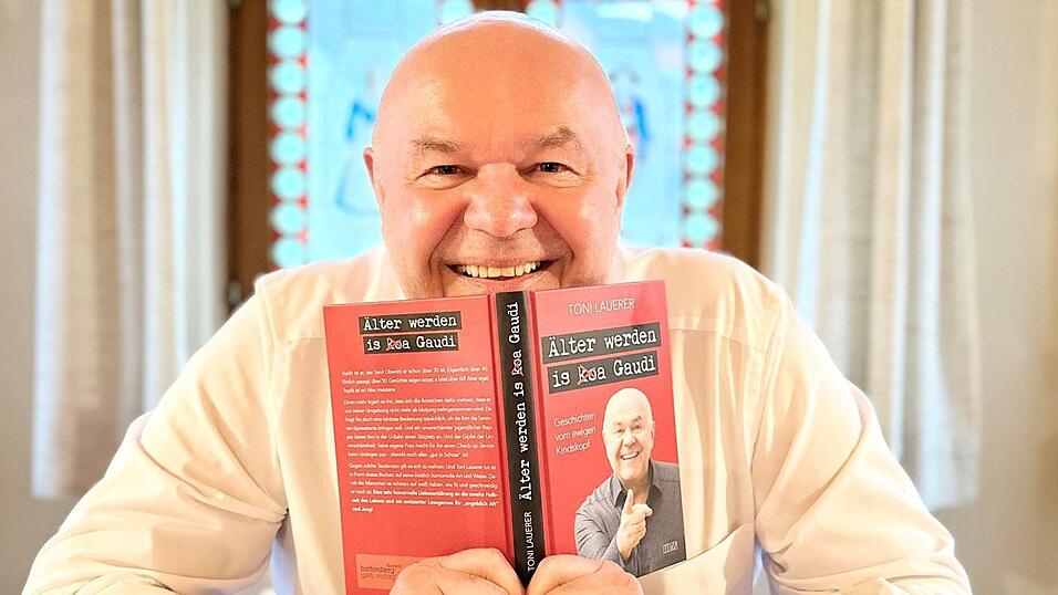 Seit zweieinhalb Jahrzehnten der meistverkaufte Autor Ostbayerns und einer der erfolgreichsten bayerischen Kabarettisten: Toni Lauerer mit seinem neuesten Buch, das ab sofort erh&auml;ltlich ist.